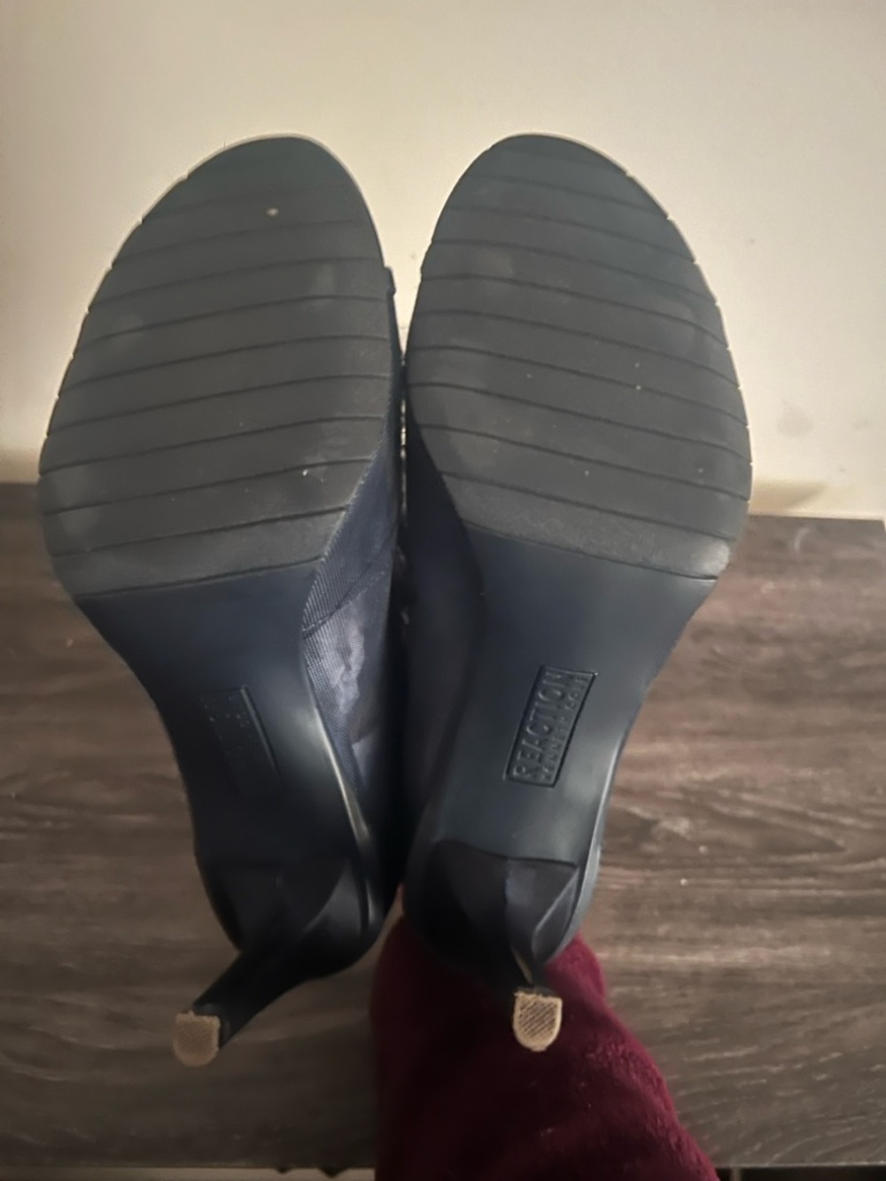 Kenneth Cole Navy Boa Heels - Picture 9 of 10